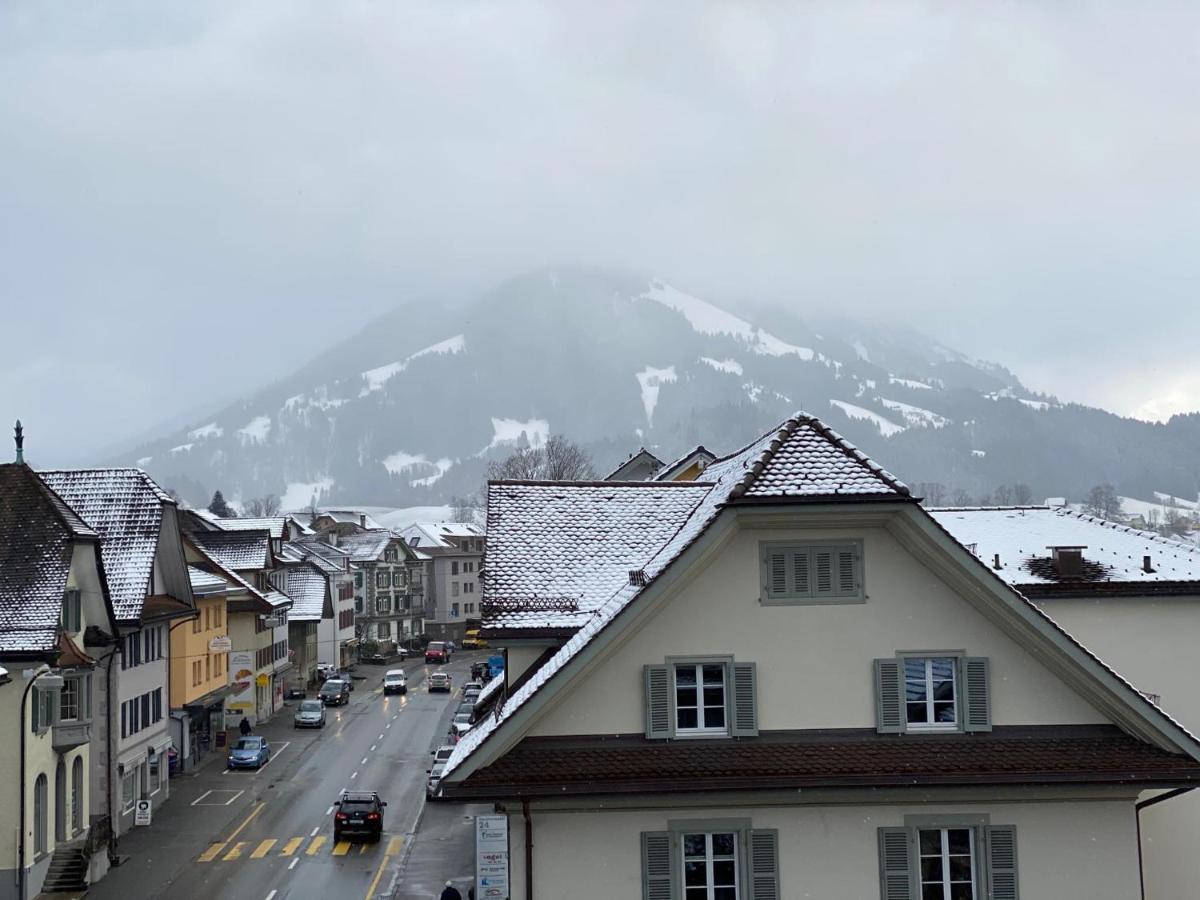 Hotel Adler Schupfheim Eksteriør billede